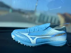 ミズノサッカーシューズ