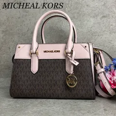 ✨美品✨ MICHAEL KORS マイケルコース 2way ショルダーバッグ トートバッグ バイカラー ロゴ型押し ロゴプレート 総柄 チャーム 肩掛け 斜め掛け PVCレザー レディース ブラウン 茶色 ホワイト 白色