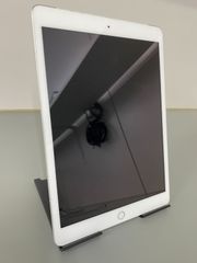 iPad 第7世代 32GB シルバー 中古 A2198 - メルカリ