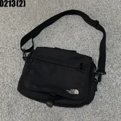 THE NORTH FACE ザノースフェイス ブラック メッセンジャーバッグ クロスバック