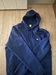 アディダス マークゴンザレス コラボ フーディー