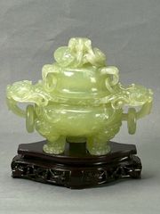 中国 玉石岫玉彫刻 雙耳活環 龍鈕蓋爐 香炉 V A197 - メルカリ