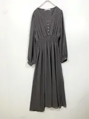 EVERY.VERY NICECLAUP ナイスクラップ シアースリーブ パールボタン ワンピース sizeF/チャコール ■■レディース