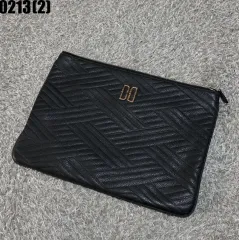 ダックス ブラック キルティング クラッチバッグ