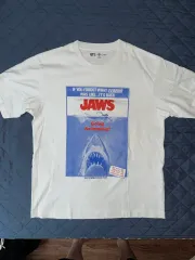 UNIQLO ユニクロ JAWS 半袖 Tシャツ