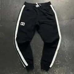 100 アンダーアーマー ジョガーパンツ