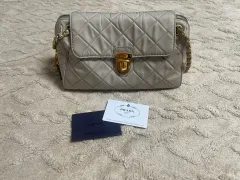 プラダ フラップ チェーンバッグ アイボリー ショルダーバッグ キルティング バッグ