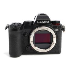 Panasonic LUMIX DC-S5【シャッター数2179回　極美品】 Panasonic LUMIX DC-S5【シャッター数2179回 極美品】 - メルカリ