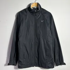 ナイキ ブラック 機能性 ウィンドブレーカー ジャケット