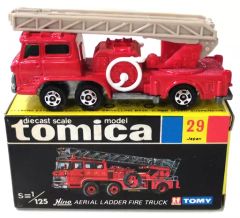 トミカ いすゞ スクワート消防車 1/110 3 - メルカリ