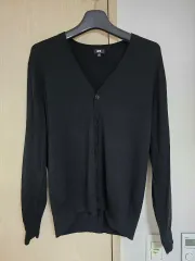 UNIQLO ブラック Vネック カーディガン