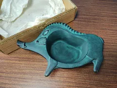 Uﾒ400【自宅保管品】猪型　灰皿？　小物入れ？　青銅？　鉄製？/工芸品/金属/約535g/