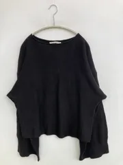 KBF ニット/セーター One ブラック コットン 無地 ショート丈 長袖 ボートネック