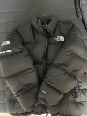 Supreme × THE NORTH FACE Split Nuptse XL 出品