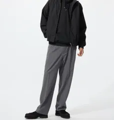 UNIQLO スラックス M グレー