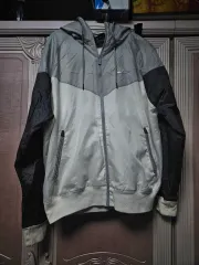 ナイキ ウィンドブレーカー フード ジャケット M