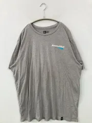 NEW ERA Tシャツ/カットソー XL グレー 前面プリント バックプリント ブランドロゴ ミドル丈 半袖 クルーネック(丸首)