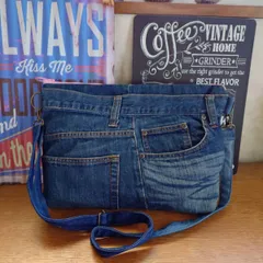 55☆USEDダメージデニムリメイク☆大きめショルダーバッグ☆ジーンズリメイク☆ジーパンリメイク☆古着リメイク☆