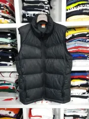 ナイキ 100 ブラック ダウン ベスト