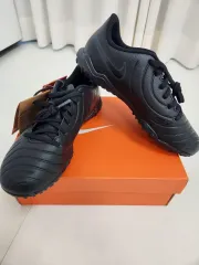 ナイキ ティエンポ レジェンド 10 クラブ TF サッカーシューズ