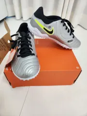 ナイキ ティエンポ レジェンド 10 アカデミー TF サッカーシューズ