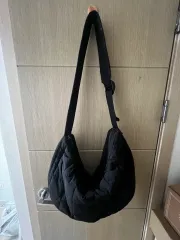 Cos コス キルト メッセンジャーバッグ リップスティック バッグ