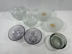 皿　小鉢　13個セット　サラダボウル　ガラス製　ガラス　硝子　花柄　擦りガラス　食器　皿　鉢　昭和レトロ　昭和　レトロ