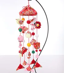 綿・ボンド・両面テープ付き「傘宝つるし雛5本飾り」（赤）手作りキット 桃の節句 子供の日 女の子 初節句 京ちりめん 雛飾り 雛祭り 出産祝いe