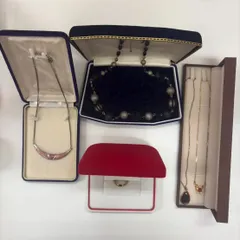 ◎B1 遺品整理　生前整理　指輪　ネックレス　まとめ売り　大量　断捨離　終活　アンティーク　ヴィンテージ　昭和レトロ　レディース　婦人　高級　おしゃれ　かわいい　コレクション　コレクター　箱　jewelry