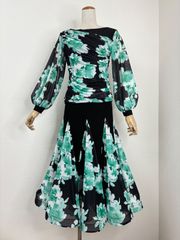 爽やか】新品 社交ダンス セットアップ 花柄 ブラック×グリーン b662