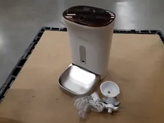 ★通電確認済み/ジャンク★ うちのこエレクトリック ペット 自動給餌器 カリカリマシーンV2C カメラ付き F11-C 中古 (RM1159)