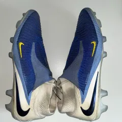 ナイキ FANTOM 6 ハイ エリート LV8 FG