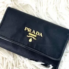 プラダ　PRADA キーケース　6連　ブラック　黒　ゴールド　金