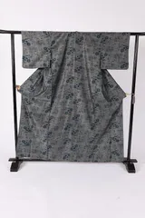 十日町紬　グレー　藍濃淡　花　絣　手織り　B1427