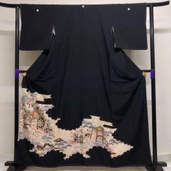 作家もの　黒留袖　友禅染　松竹梅　御所車　五つ紋　着物　013b d ms 黒留袖 比翼付き 金彩 五つ紋 松竹梅 御所車 着物 126tz - メルカリ