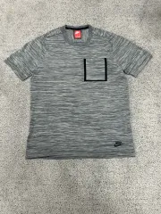 (M) ナイキ ポケット Tシャツ