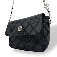 未使用級 クレイサス CLATHAS ショルダーバッグ ミニバッグ 黒 ブラック キャンバス シルバー金具 チェーンショルダー カメリア柄 ロゴ 斜め掛け可 レディース E6