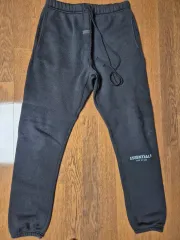 エッセンシャルズ ブラック ジョガー パンツ (M size)