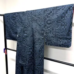 小紋　大島紬　紬　幾何学模様　パターン柄　変わり市松　着物　015tz