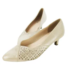 ユニティ unity パンプス ローヒール アーモンドトゥ スエード ラメ パンチング ラインストーン 23.5cm ピンクベージュ /CK4