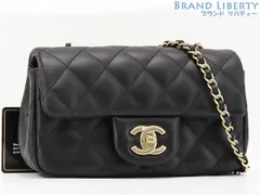 【激レア超美品】シャネル　CHANEL　マトラッセ　ココマーク　ミニ フラップ バッグ　チェーンショルダーバッグ　ポーチ　ポシェット　ミニマトラッセ 17　ブラック マットゴールド金具　ラムスキン