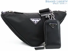 【新古品】プラダ　PRADA　Re-Nylon リナイロン　トライアングル　2WAY 斜め掛け ショルダーバッグ　メッセンジャーバッグ　ハンドバッグ　ショルダーポーチ　ポシェット　ブラック　ナイロン レザー　1BH190