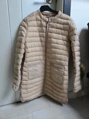 ベージュ 軽量ダウンコート フェザー80%