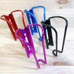 自転車用 アルミボトルケージ 2個セット 軽量約47g 一体成型 8.3cm×13.7cm 汎用ウォーターボトルホルダー ロードバイク MTB クロスバイク対応 ブラック レッド