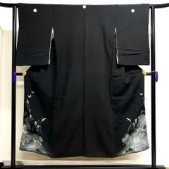 黒留袖　アンティーク　五つ紋　刺繍　綿入り　鶴　松　山水画　着物　016tz