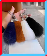 新品 バッグチャーム ふわふわしっぽ　キーホルダー　ふわふわ人気　韓国風キーリング　おしゃれ飾り　ファーチャーム 【 送料無料 】