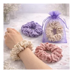 プレゼントにも◎髪をすっきりまとめたい全ての方へ！ブレスレットとしても使用できるコットン綿素材の手染めのムラ染めシュシュ:オフホワイトorパープルorピンク