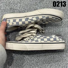 VANS チェッカーボード スニーカー グレー/ホワイト