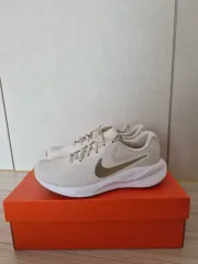 ナイキ ランニングシューズ レディースランニングシューズ Revolution ランニングシューズ 245mm