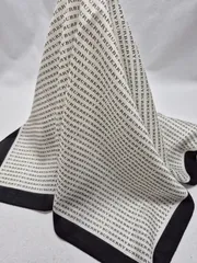 【used品】美品！BURBERRY レディースハンカチ 大判サイズ